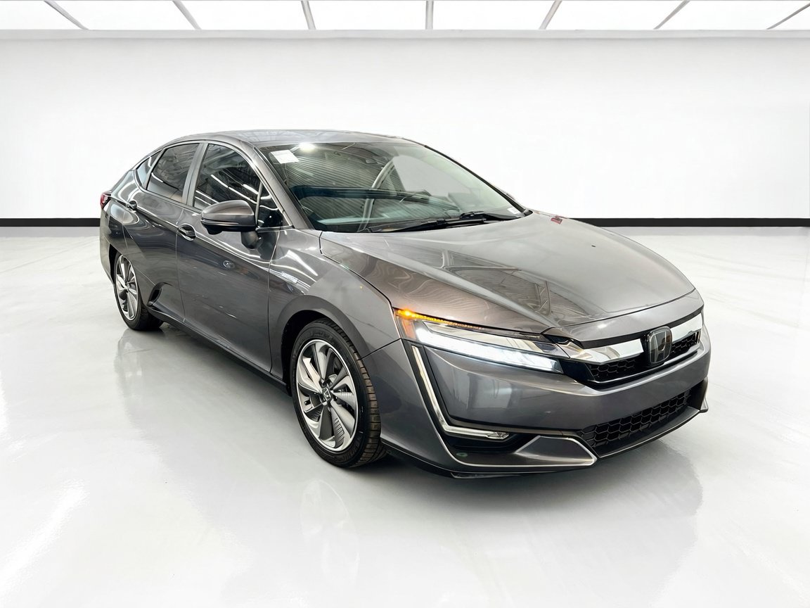 Used 2018 Honda Clarity Touring image 3