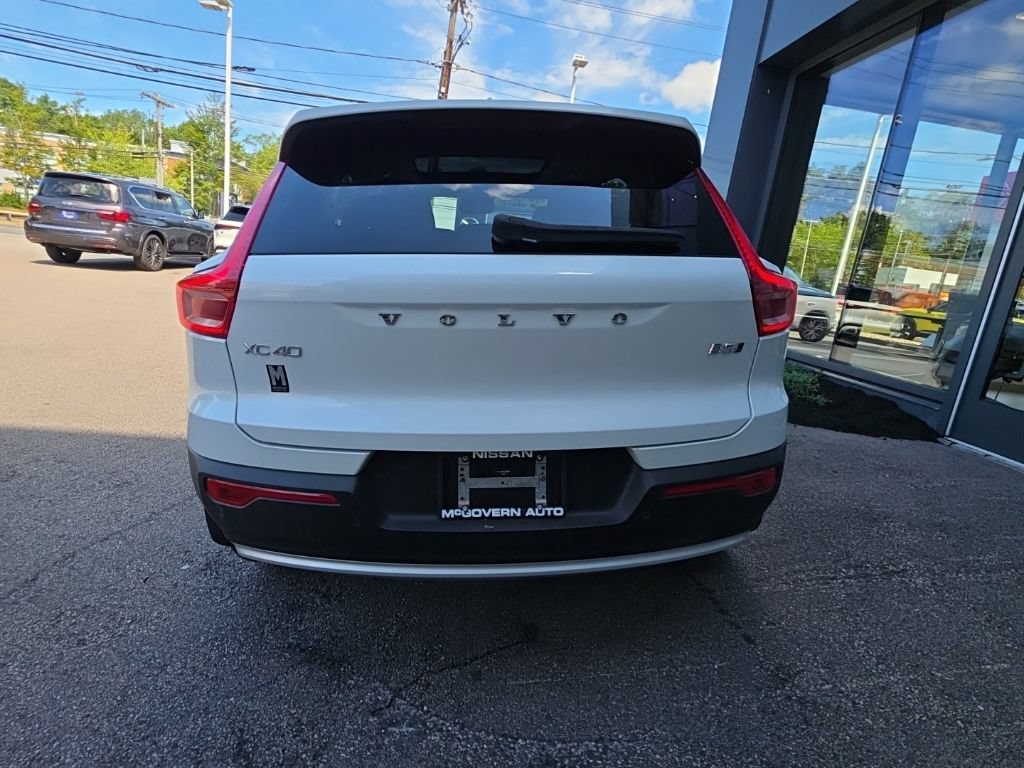 Used 2024 Volvo XC40 B5 Ultimate w/ Climate Package AWD/4WD image 6