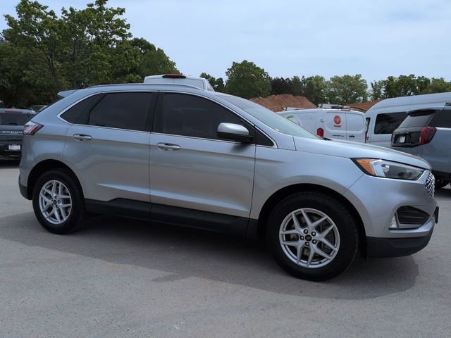 Certified 2023 Ford Edge SEL w/ Convenience Package image 2