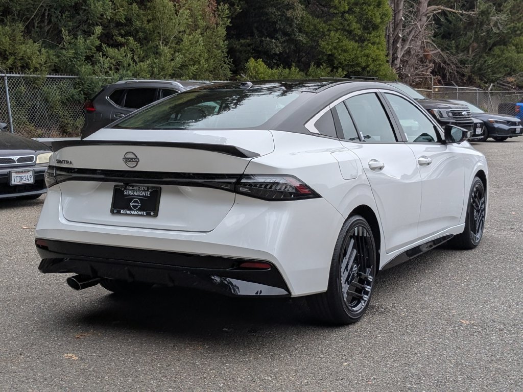 New 2027 Nissan Sentra SR FWD image 5