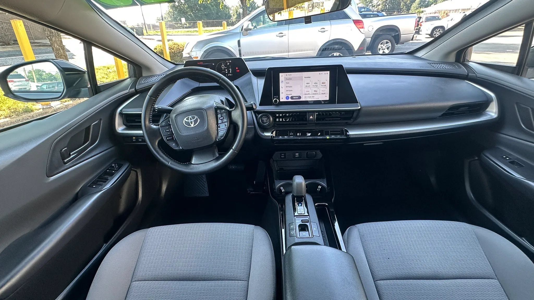 Used 2026 Toyota Prius LE FWD image 16