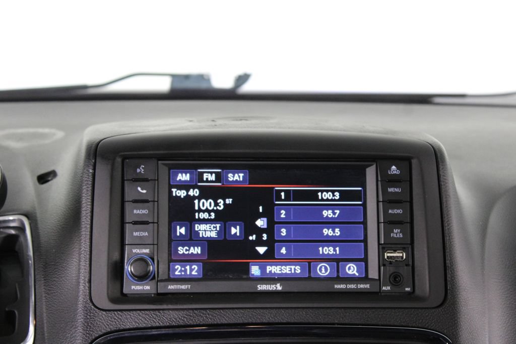 Used 2020 Dodge Grand Caravan SE FWD image 8