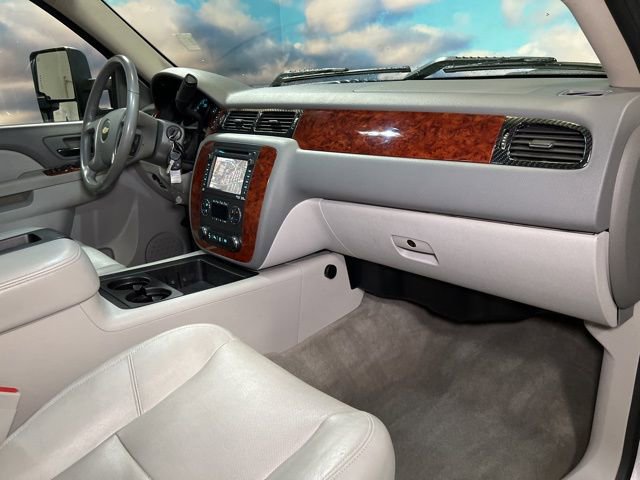 Used 2014 Chevrolet Silverado 2500 LTZ w/ LTZ Plus Package image 62