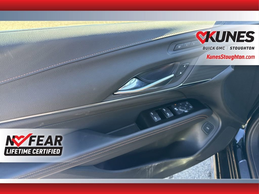 Used 2025 Cadillac CT4 Sport image 20