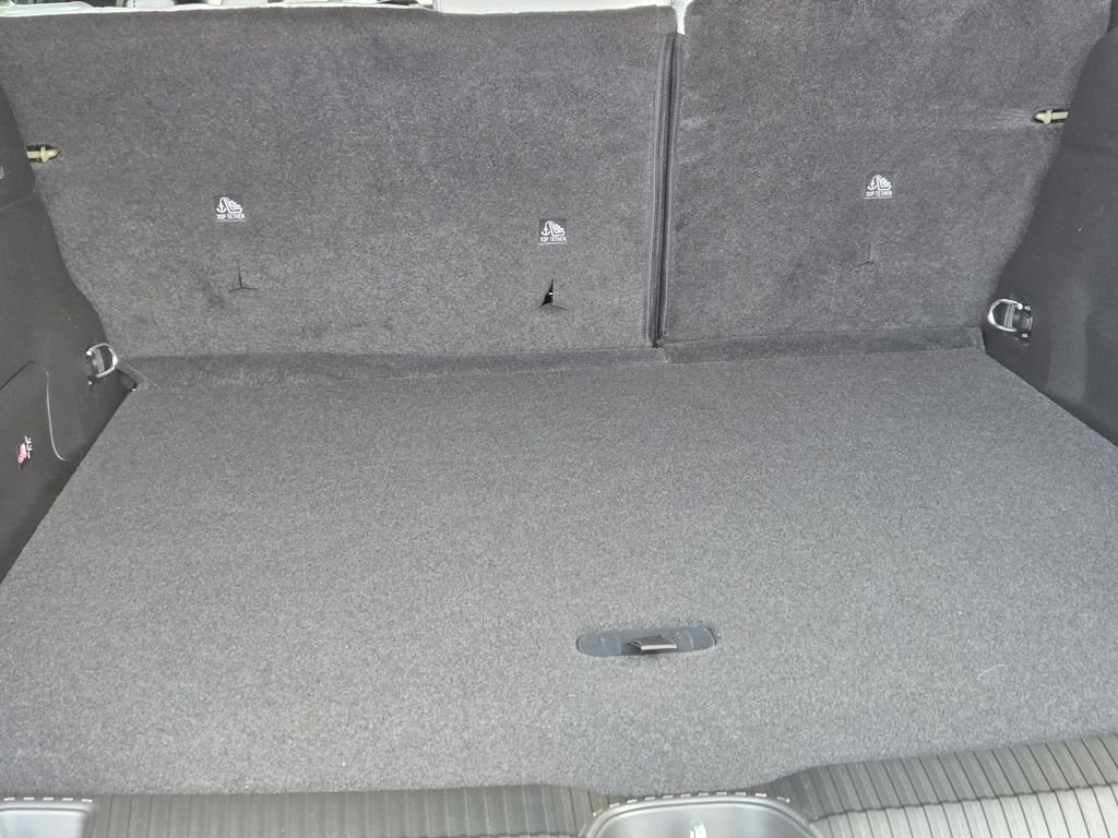 New 2026 Jeep Cherokee Laredo image 15