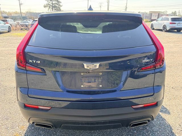 Used 2022 Cadillac XT4 Luxury w/ Cold Weather Package image 4