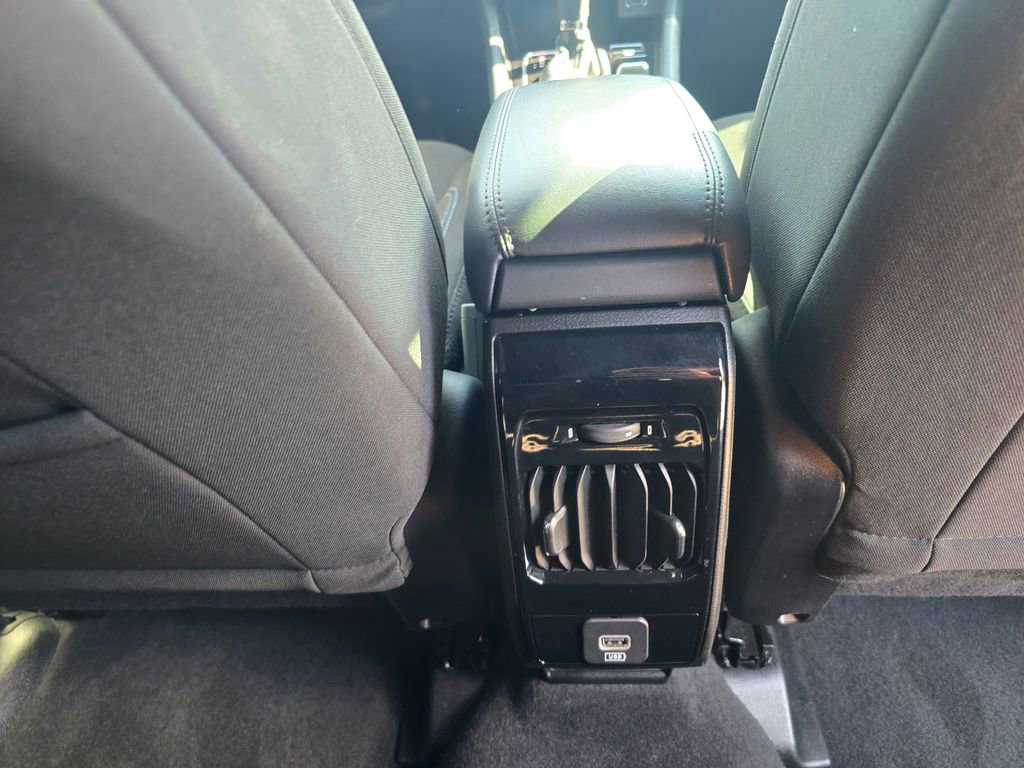 Used 2025 Jeep Compass Sport image 30