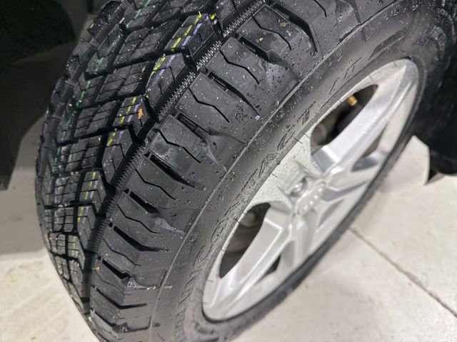 Used 2023 Jeep Compass Latitude image 7