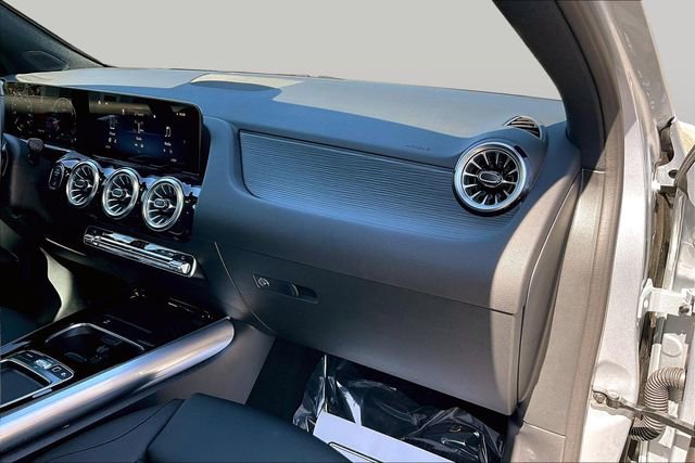 Used 2026 Mercedes-Benz GLA 250 4MATIC image 29