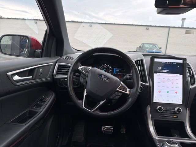Used 2024 Ford Edge SEL AWD/4WD image 11