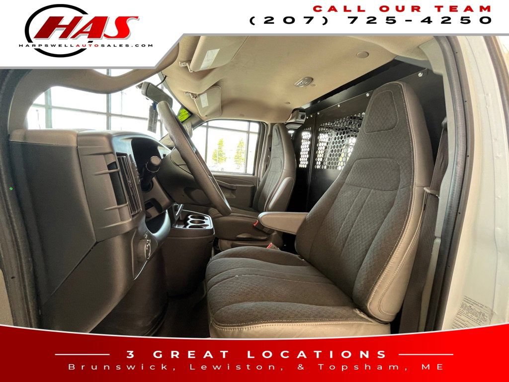 Used 2024 GMC Savana 2500 RWD image 10