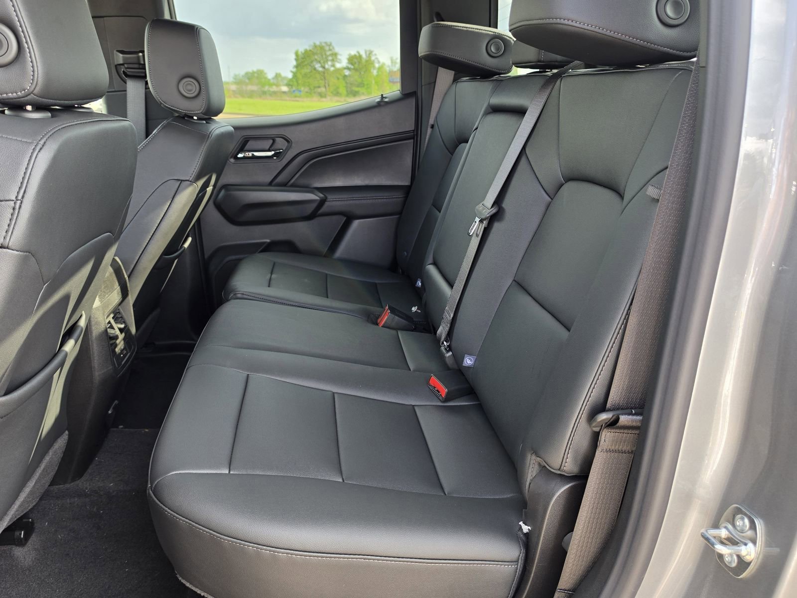 New 2026 Chevrolet Colorado LT w/ LT Convenience Package RWD image 17