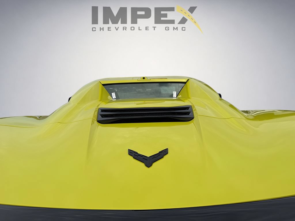 Used 2024 Chevrolet Corvette Z06 w/ Stealth Interior Trim Package RWD image 31