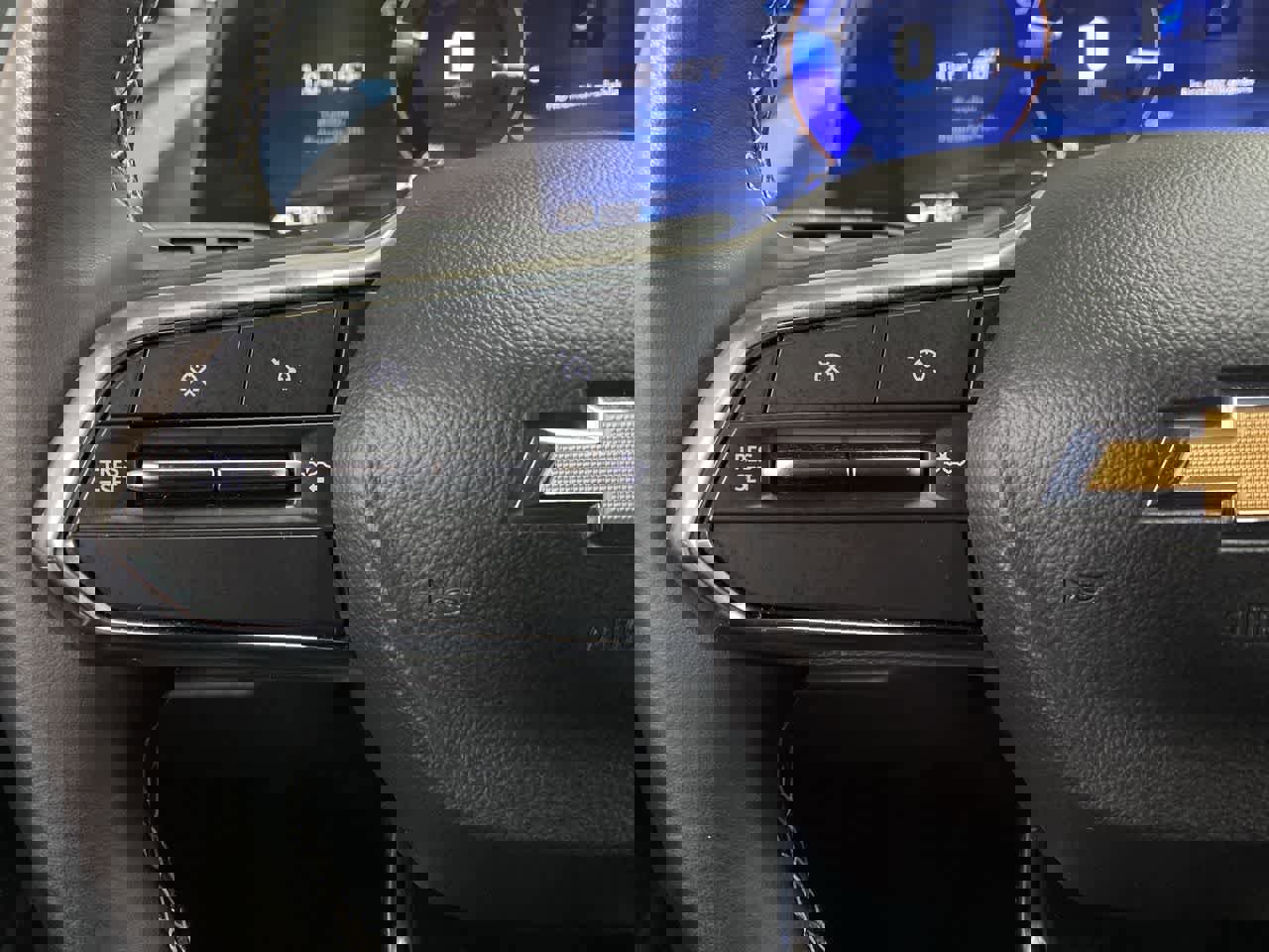 Used 2025 Chevrolet Equinox EV LT w/ Convenience Package image 20