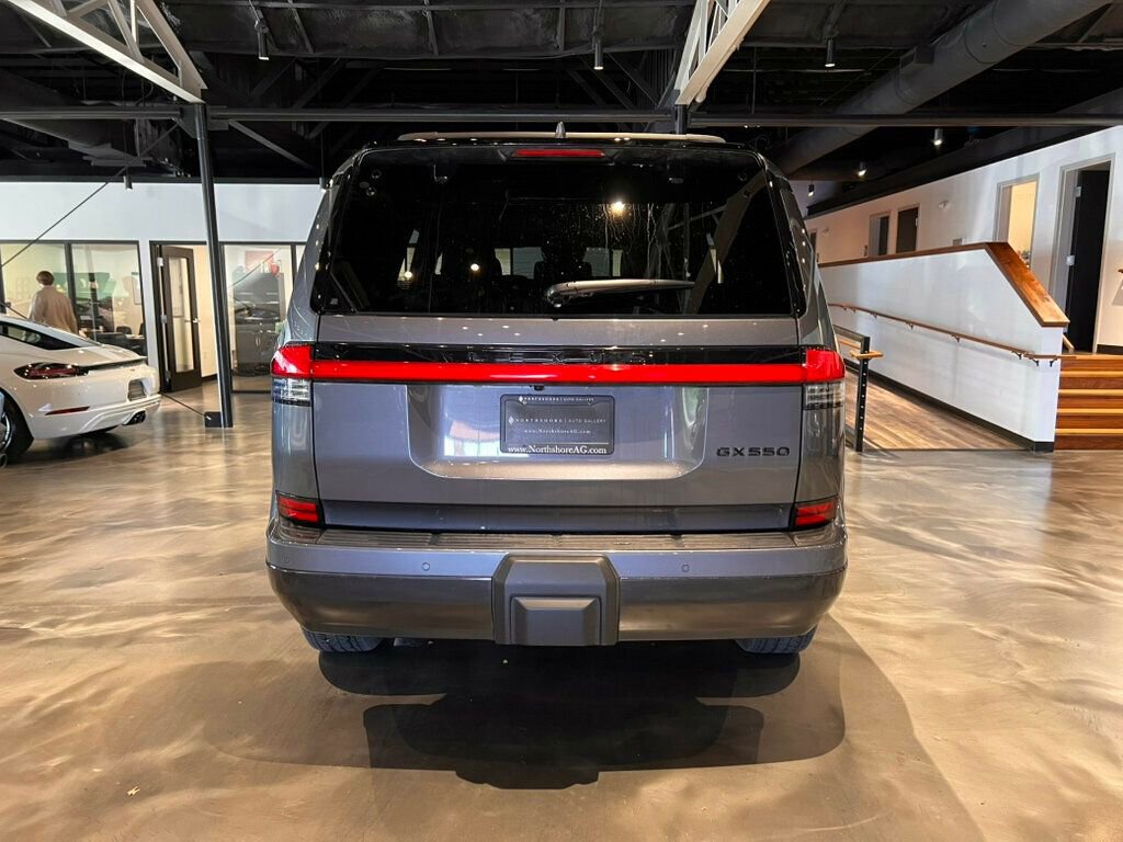 Used 2025 Lexus GX 550 w/ Accessory Package (31) image 4