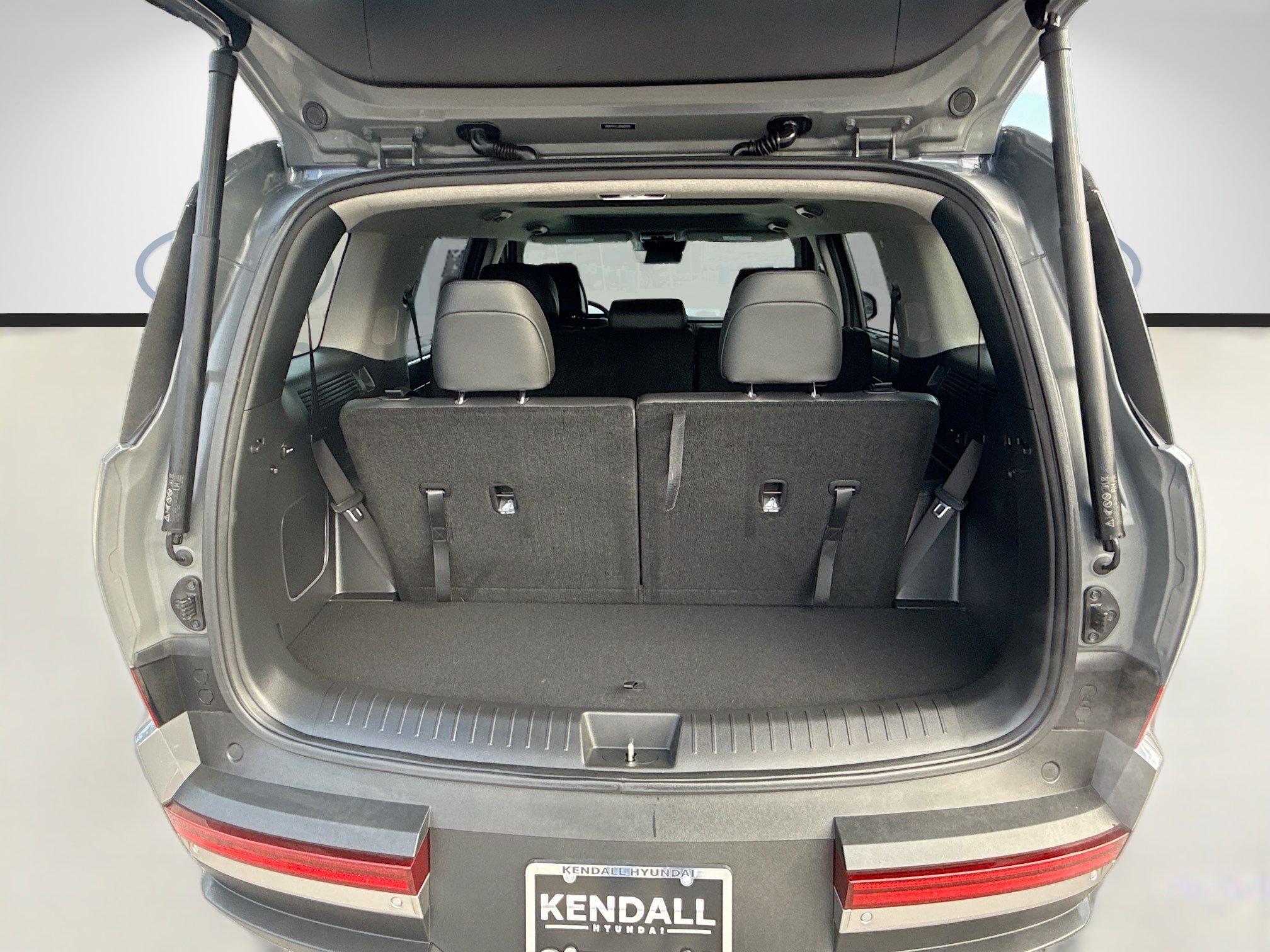Used 2024 Hyundai Santa Fe Limited image 25