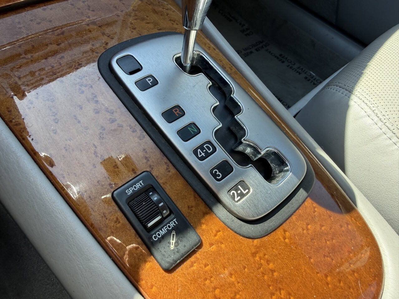 Used 2005 Lexus ES 330 FWD image 14