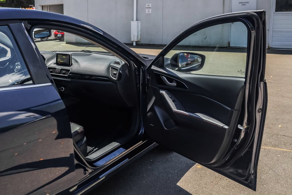 Used 2016 MAZDA MAZDA3 i Grand Touring FWD image 16