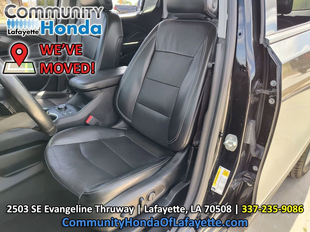 Used 2023 GMC Terrain SLT w/ LPO, Floor Liner Package FWD image 22