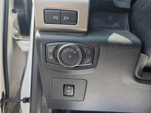 Used 2016 Ford F150 Lariat w/ Equipment Group 502A Luxury AWD/4WD image 19
