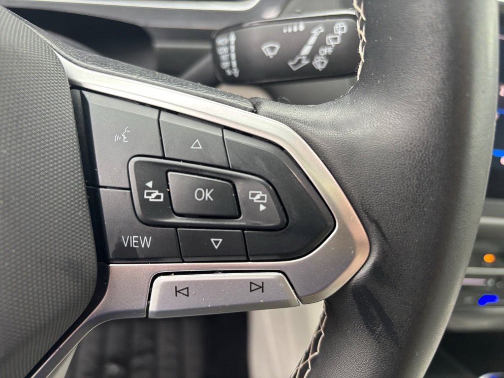 Certified 2024 Volkswagen Tiguan SE w/ Panoramic Sunroof Package AWD/4WD image 22