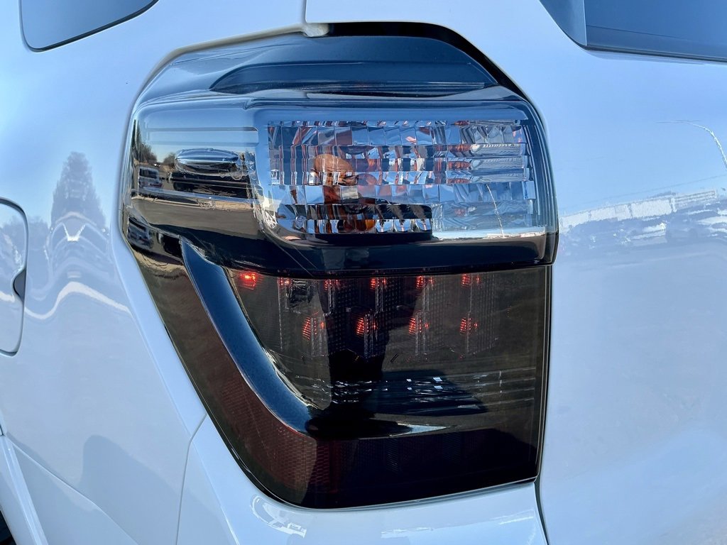 Used 2018 Toyota 4Runner TRD Off-Road Premium image 15