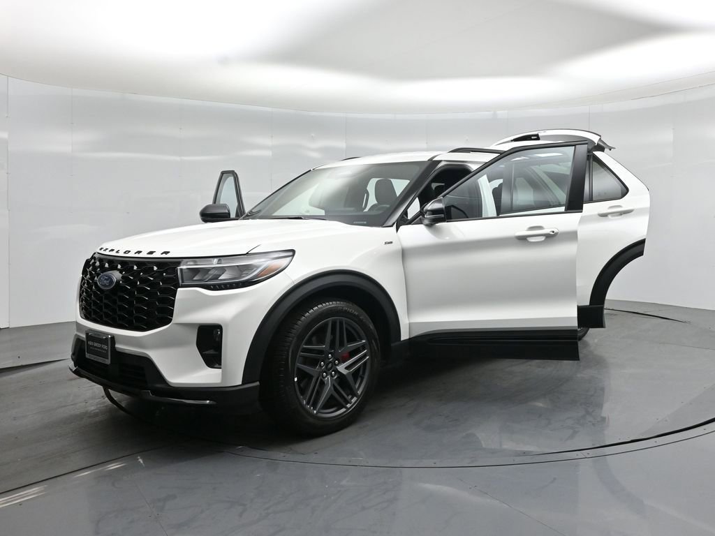 Certified 2025 Ford Explorer ST-Line w/ Premium Package image 34