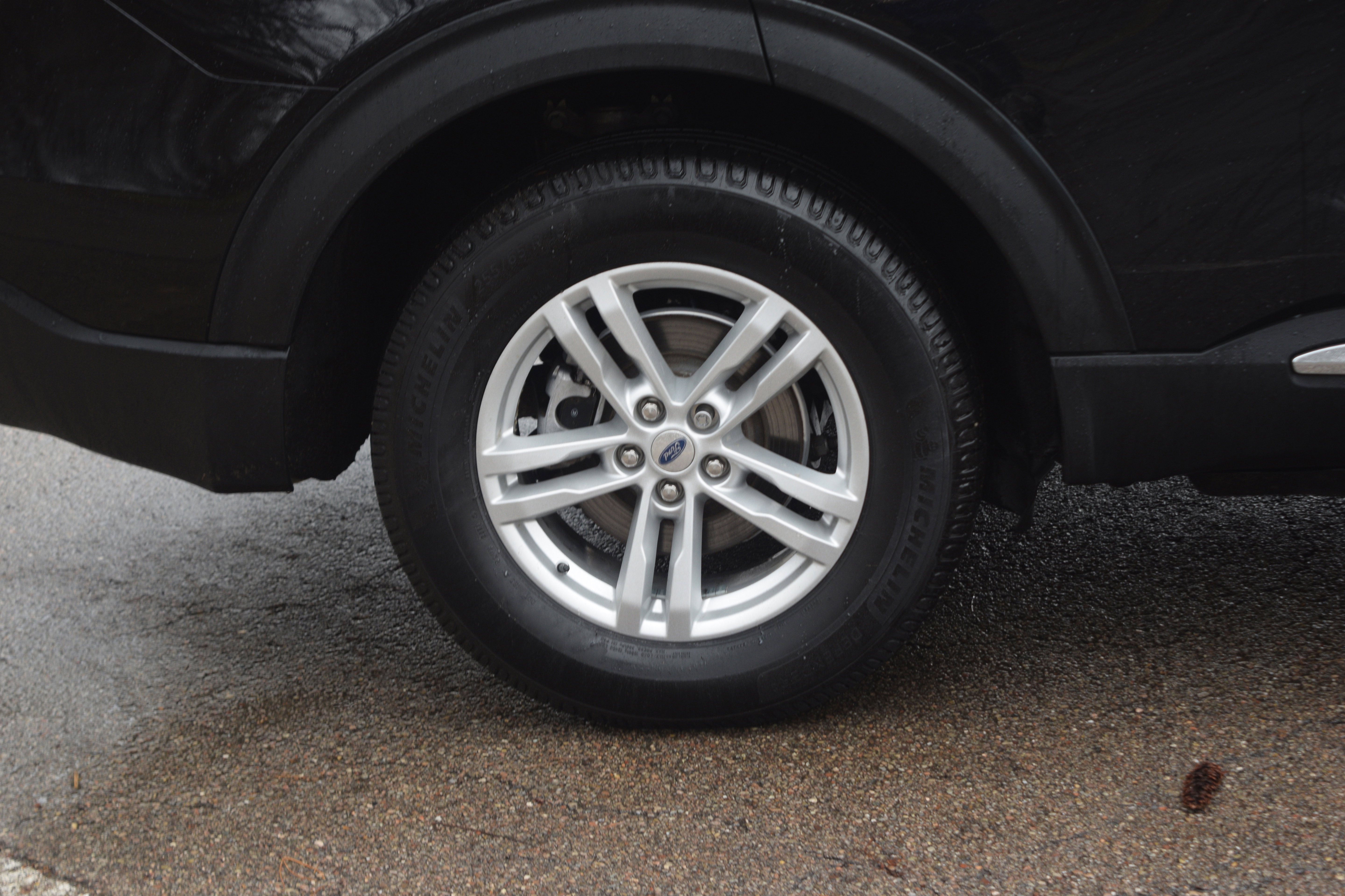 Used 2022 Ford Explorer XLT image 27