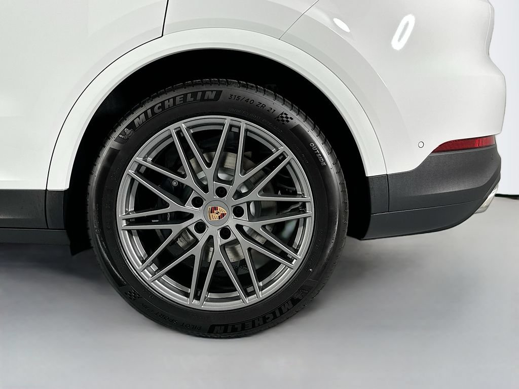 New 2026 Porsche Cayenne AWD/4WD image 33