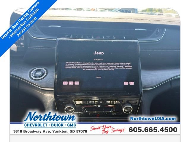 Used 2022 Jeep Grand Cherokee L Overland w/ Advanced Protech Group III AWD/4WD image 15