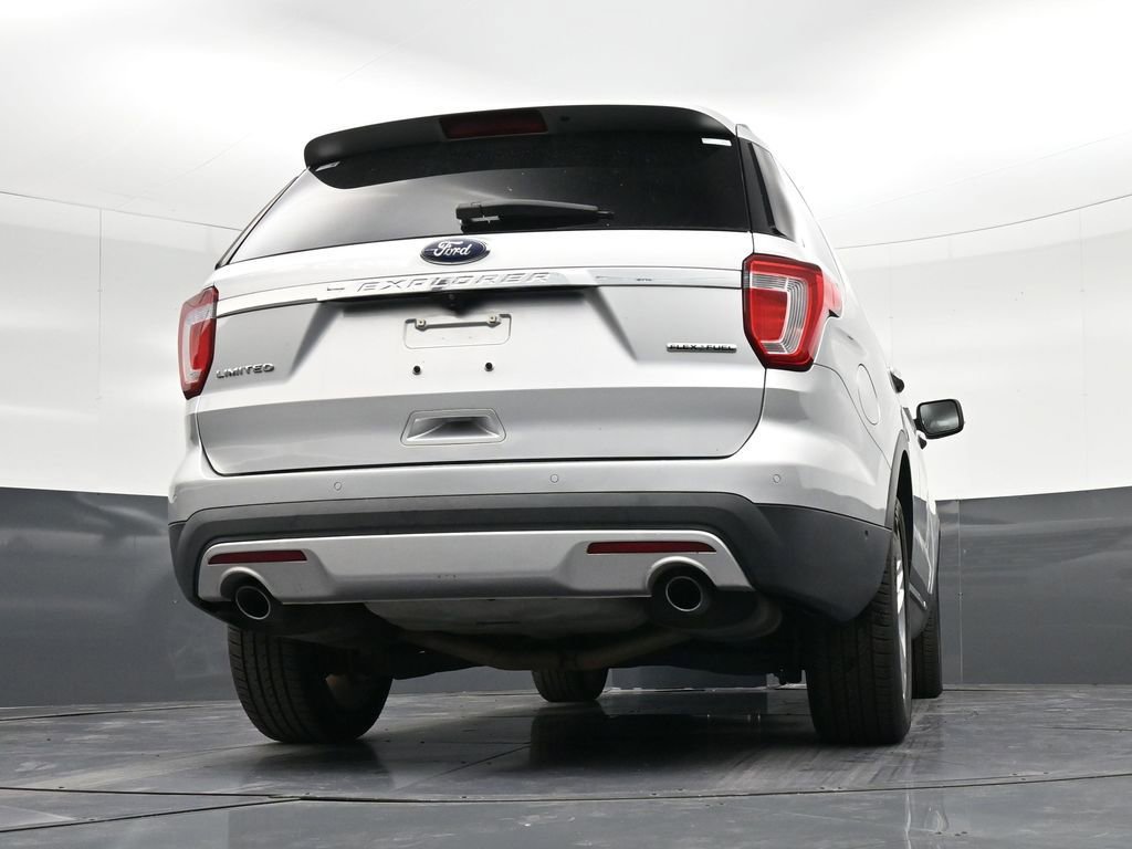 Used 2016 Ford Explorer Limited w/ Equipment Group 301A image 32