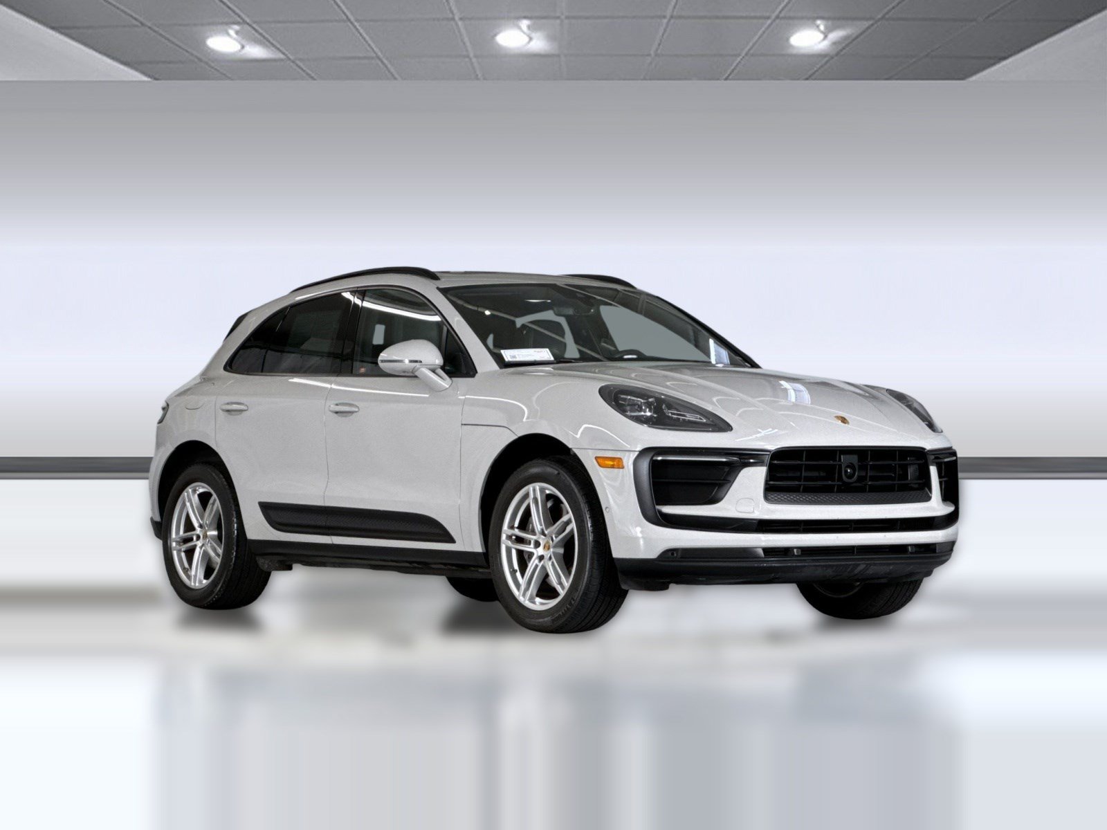 Used 2023 Porsche Macan AWD/4WD image 7