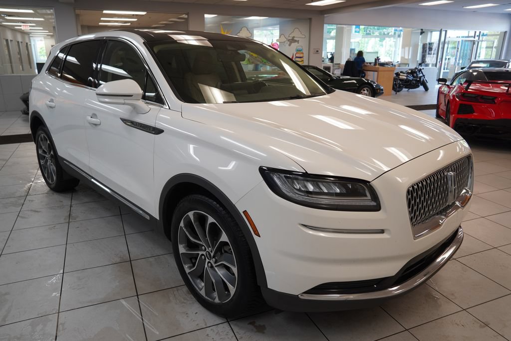 Used 2022 Lincoln Nautilus Reserve AWD/4WD image 17