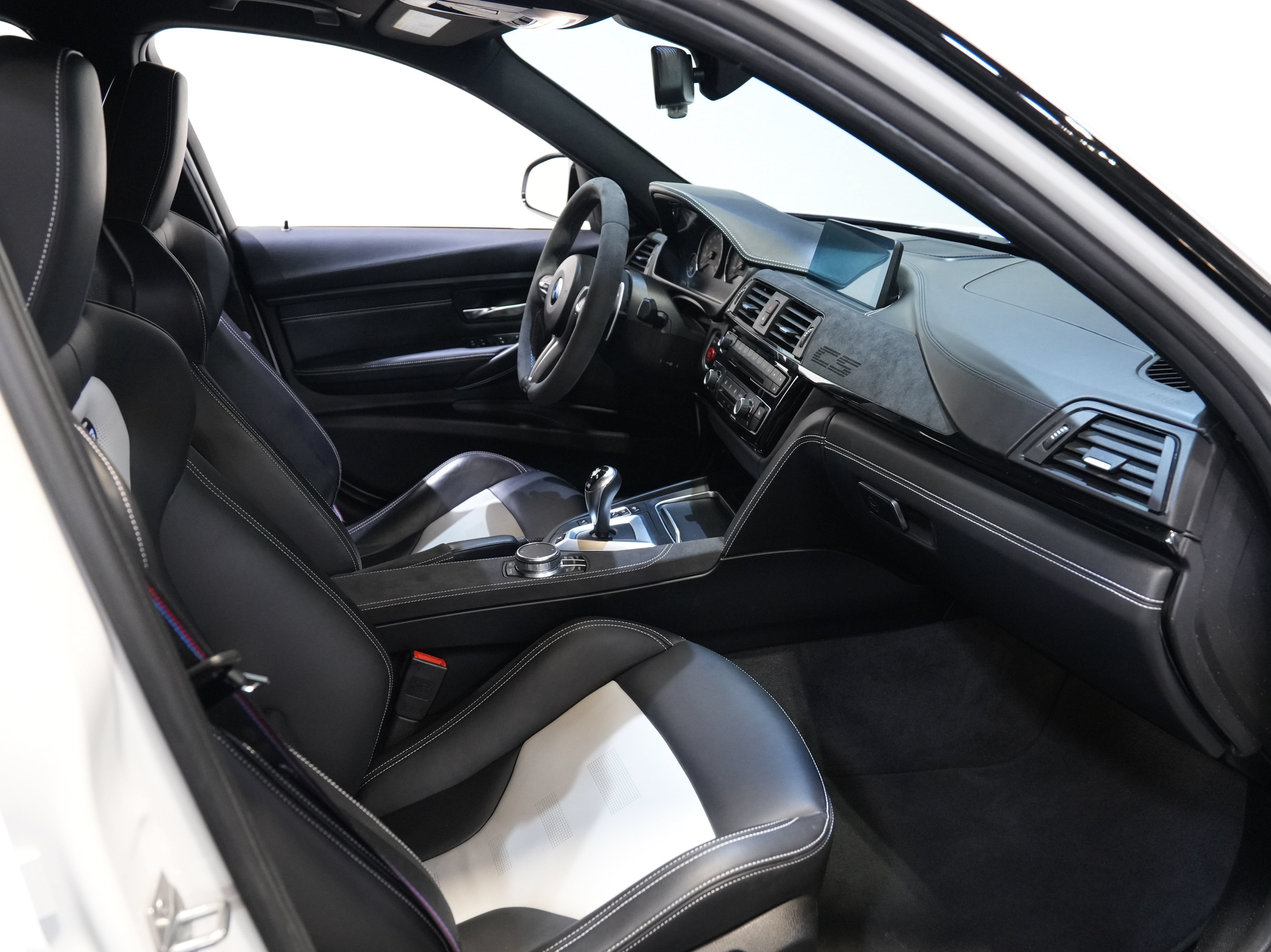 Used 2018 BMW M3 CS w/ Executive Package RWD image 36