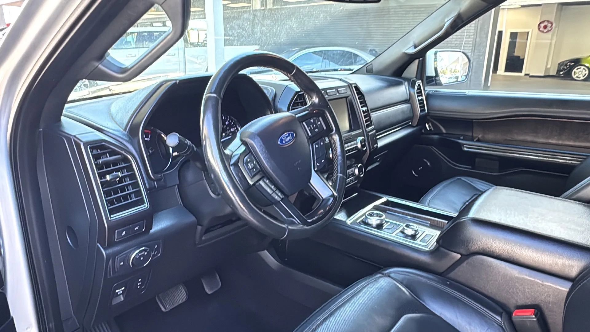 Used 2019 Ford Expedition Max Limited AWD/4WD image 12