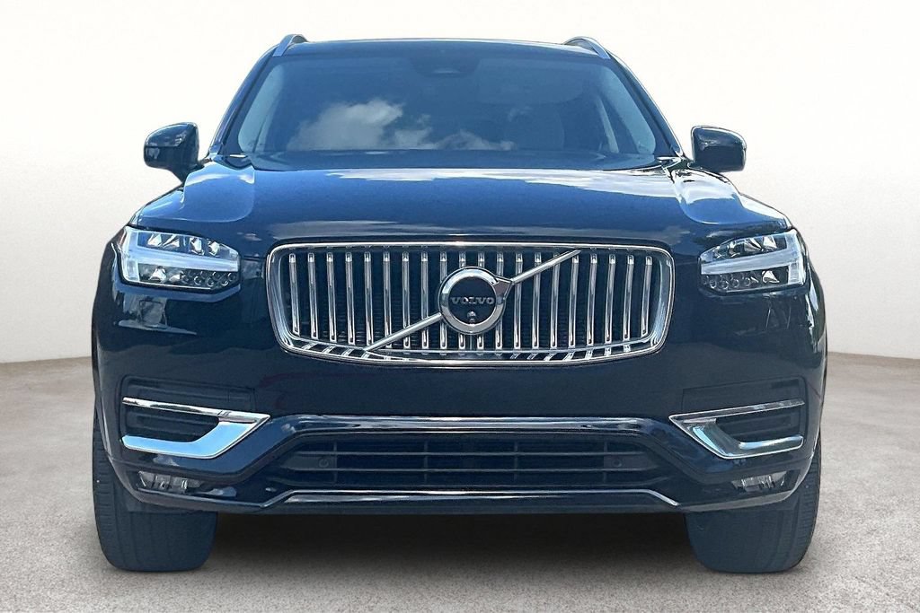 Used 2025 Volvo XC90 B6 Plus w/ Protection Package Premier AWD/4WD image 4
