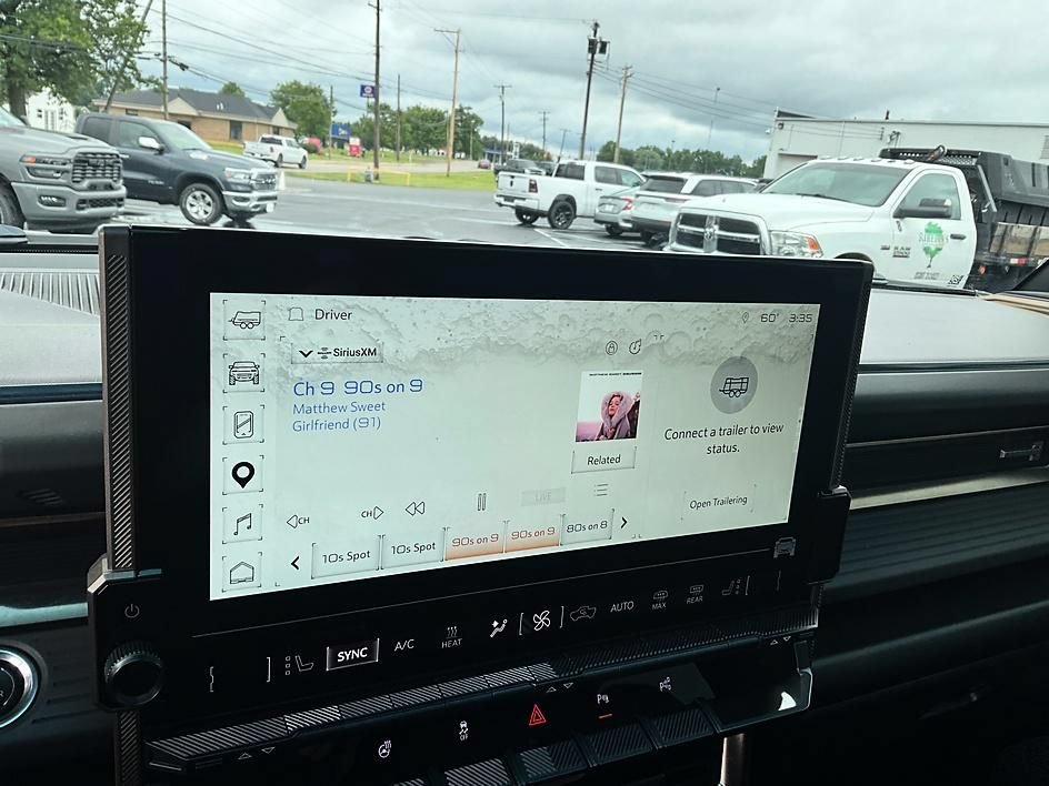 Used 2024 GMC Hummer EV 3X AWD/4WD image 23