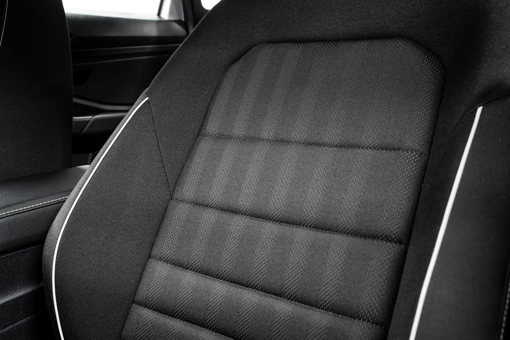 Used 2024 Volkswagen Jetta Sport image 34