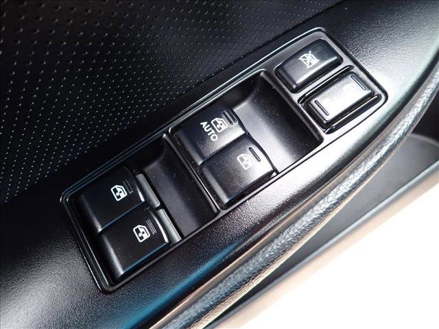 Used 2014 Subaru Outback 2.5i Limited w/ Moonroof Package AWD/4WD image 14