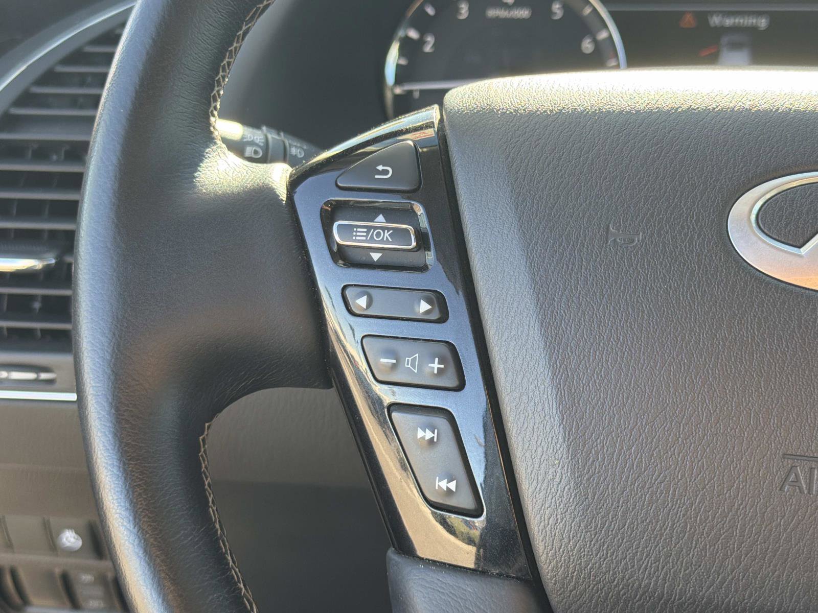 Used 2024 INFINITI QX80 Luxe image 9