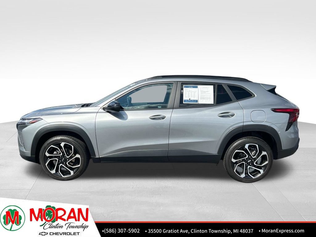 Certified 2024 Chevrolet Trax RS w/ Driver Confidence Package FWD image 3