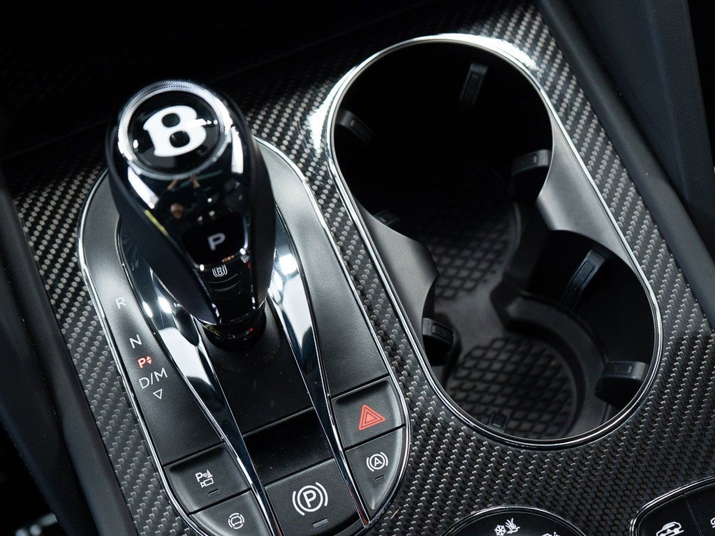 Used 2025 Bentley Bentayga Extended Wheelbase image 37