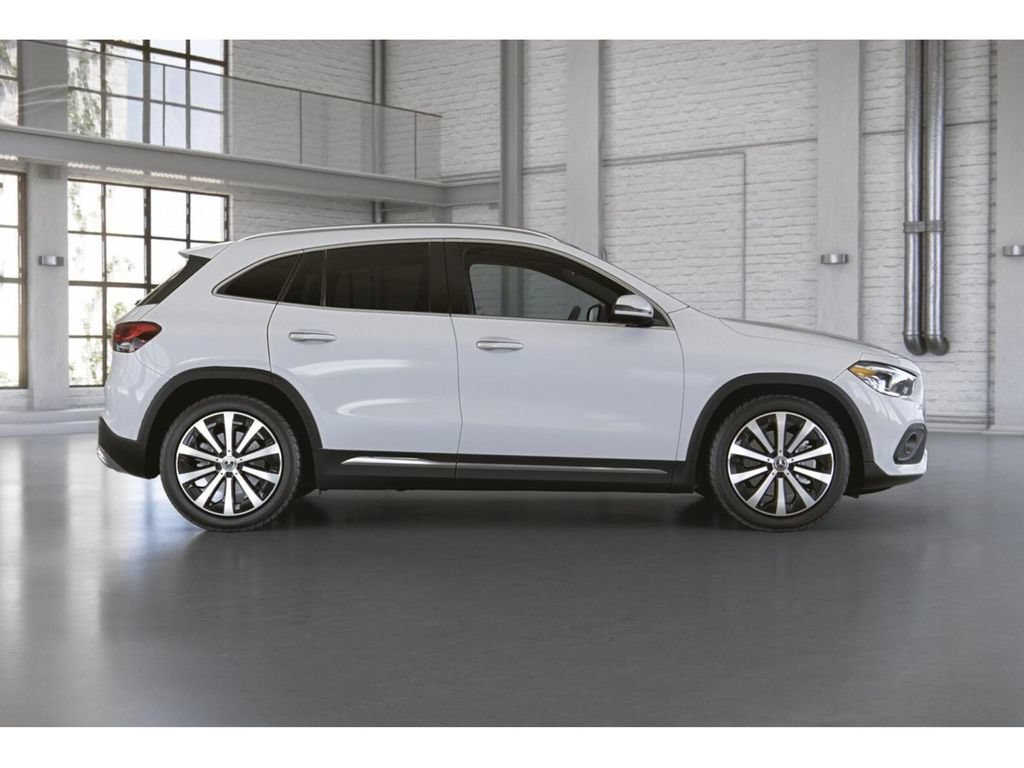 Certified 2022 Mercedes-Benz GLA 250 4MATIC image 17