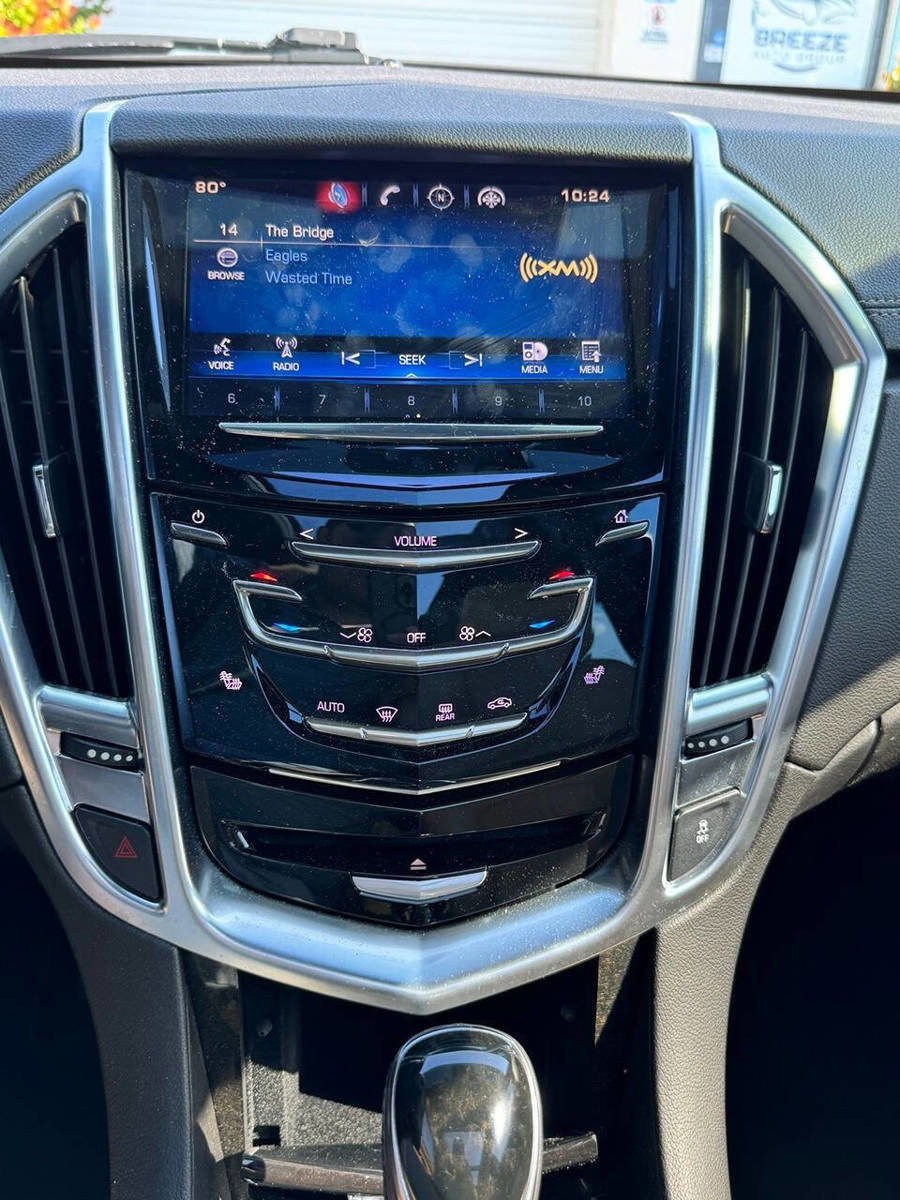 Used 2015 Cadillac SRX Luxury w/ Driver Awareness Package FWD image 16