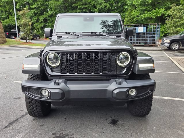 Used 2025 Jeep Gladiator Sport AWD/4WD image 2