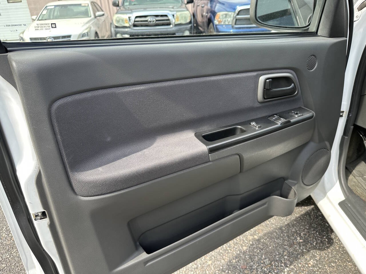 Used 2005 Chevrolet Colorado LS w/ Power Convenience Package AWD/4WD image 10