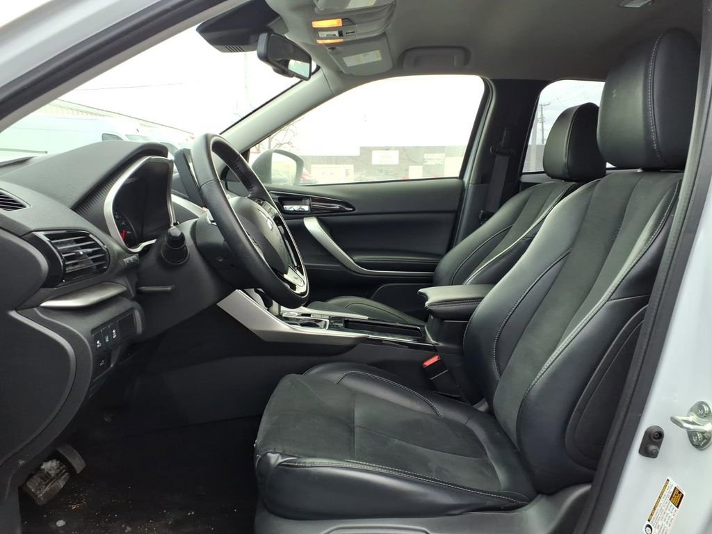 Used 2024 Mitsubishi Eclipse Cross SE image 4