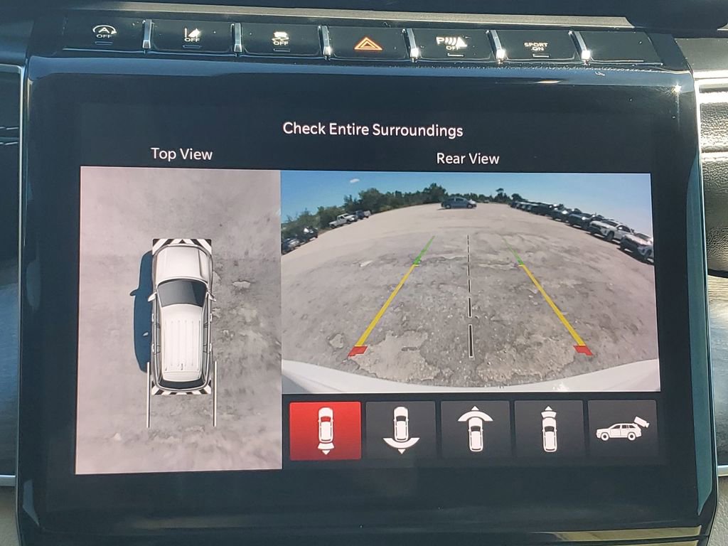 Used 2022 Jeep Grand Cherokee Limited w/ Luxury Tech Group II image 32