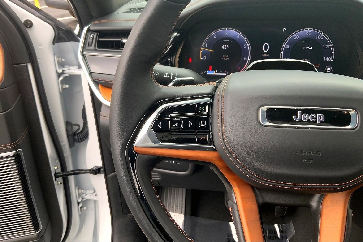 Certified 2025 Jeep Grand Cherokee L Summit image 23