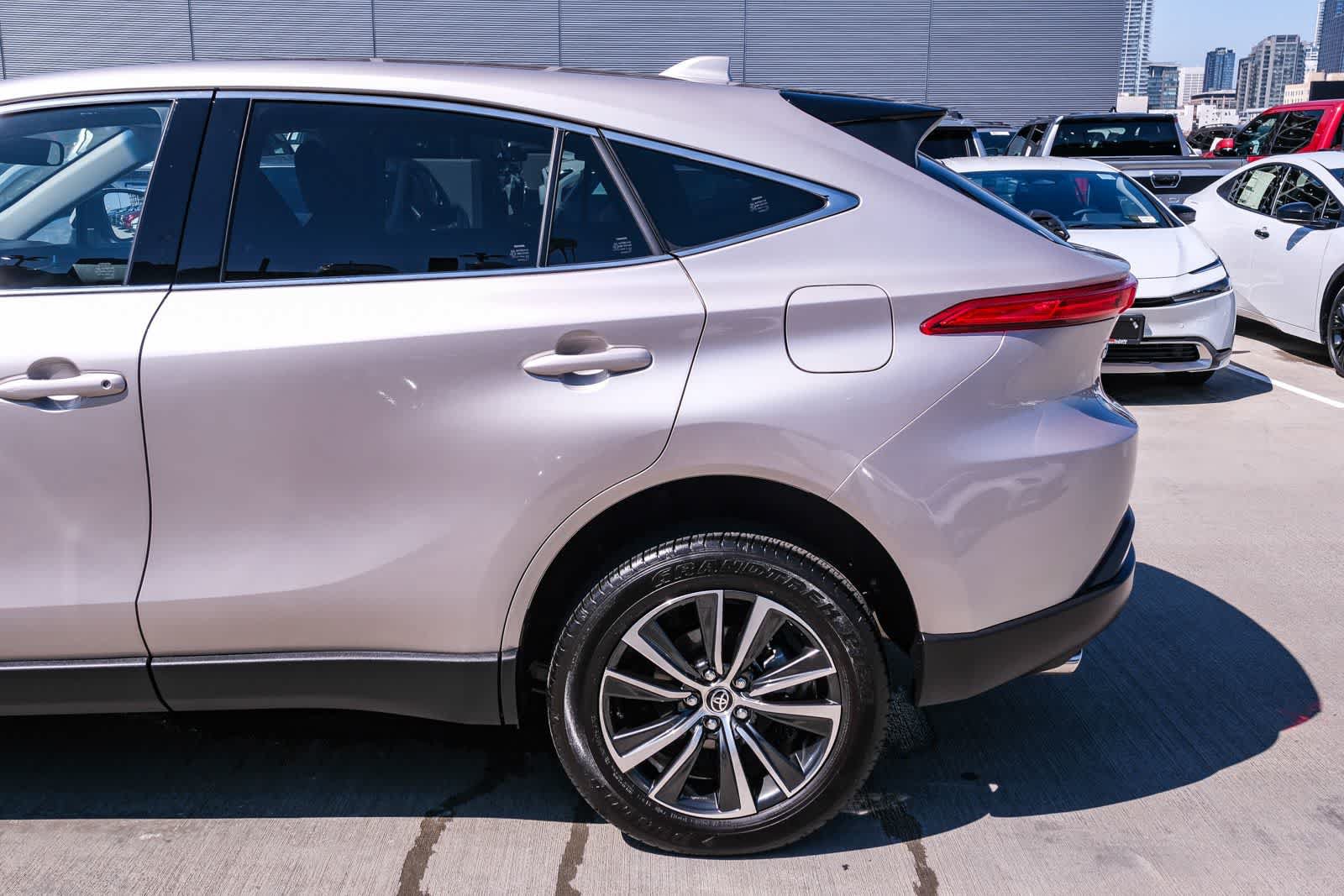 Certified 2024 Toyota Venza LE AWD/4WD image 8